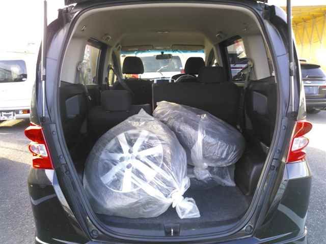 2011 Honda Freed 4WD FLEXエアロ auction photo 10