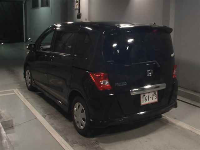 2011 Honda Freed 4WD FLEXエアロ auction photo 2