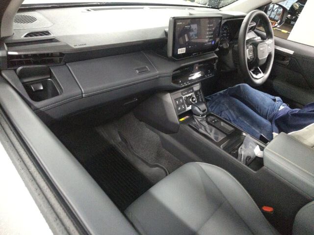 2026 Toyota Hilux Zアドベンチャー 4WD auction photo 6