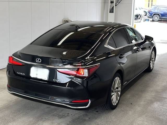 2019 Lexus ES ES300h バージョンL auction photo 3