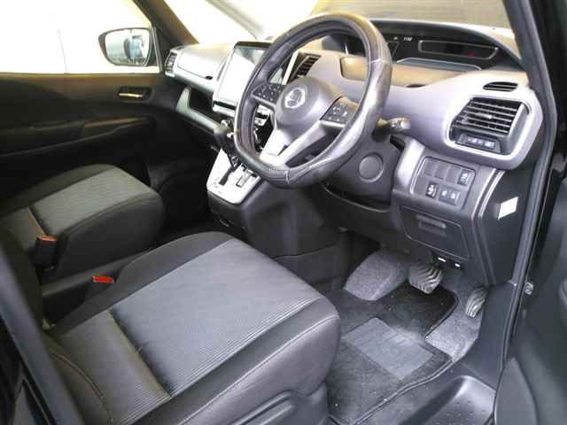2020 Nissan Serena ハイウェイスターV auction photo 3