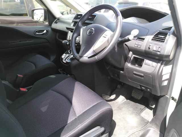 2013 Nissan Serena ハイウェイスターSハイブリッド auction photo 3