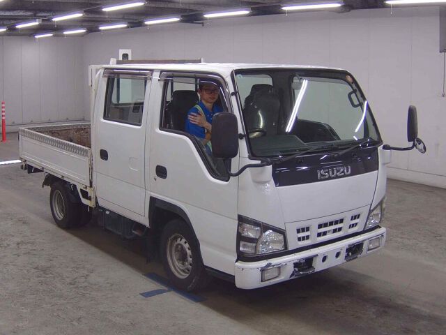 Japan Auction Vehicles 8 2006 Isuzu Elf Wキャブ auction photo