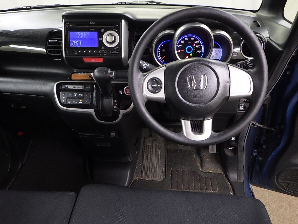 2013 Honda N-BOX 4WD カスタムG Lパッケージ auction photo 3