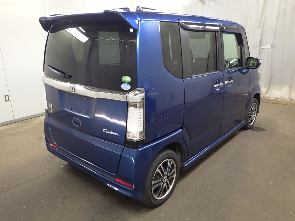2013 Honda N-BOX 4WD カスタムG Lパッケージ auction photo 2