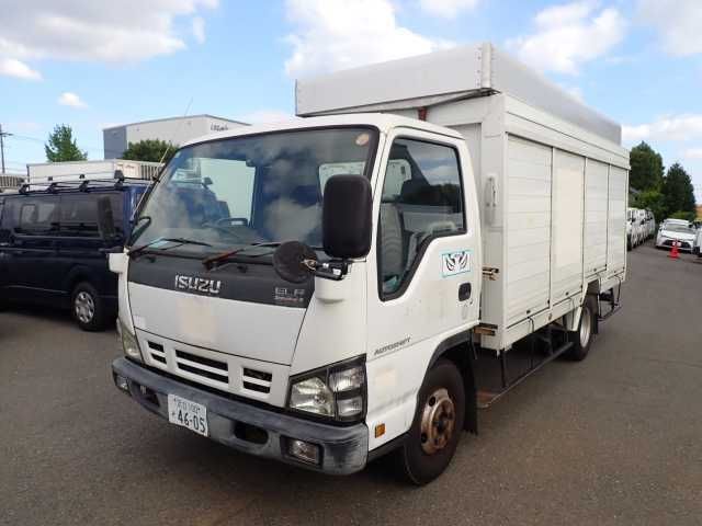 Japan Auction Vehicles 13 2006 Isuzu Elf 2.95t ボトルカー auction photo