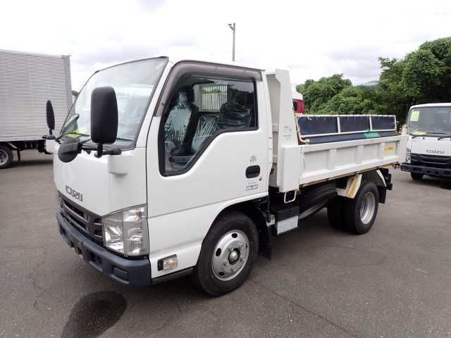 Japan Auction Vehicles 13 2021 Isuzu Elf 3.0t dump truck auction photo
