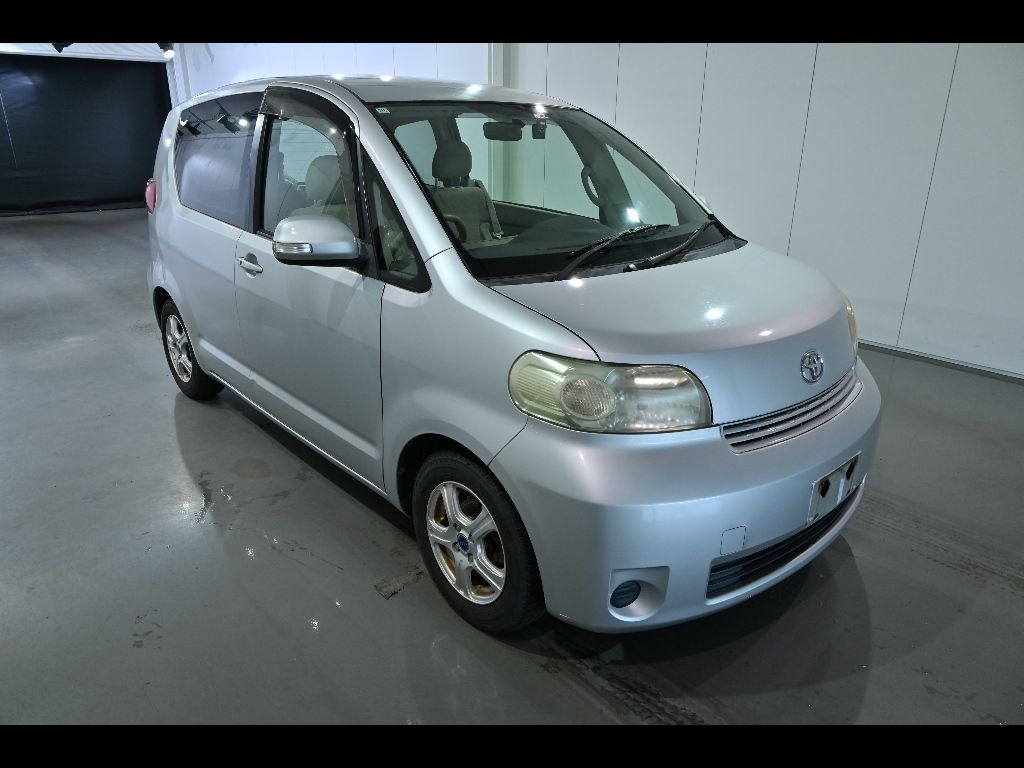 Japan Auction Vehicles 7 2010 Toyota Porte 130i C Package HID Selection auction photo