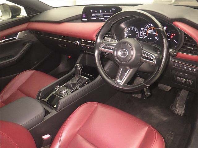 2020 Mazda 3ファストバック 20Sバーガンディセレクション auction photo 3