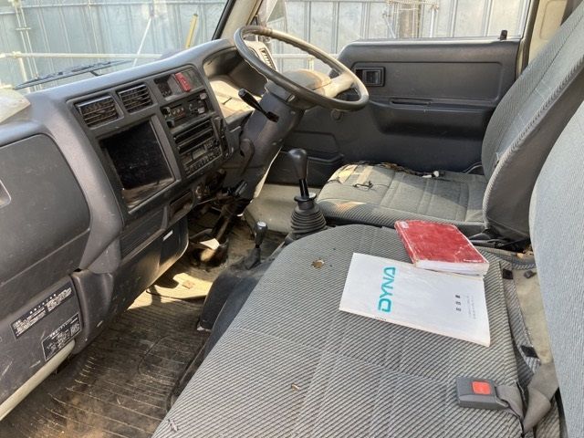 1998 Toyota Dyna Wキャブ PG auction photo 5