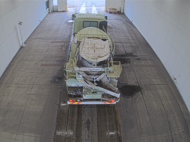 2013 Isuzu Giga mixer auction photo 3