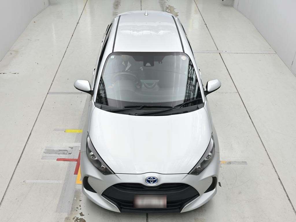 2021 Toyota Yaris ハイブリッドX auction photo 7