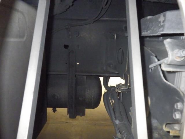 2015 Isuzu Refrigerated and frozen trucks auction photo 5