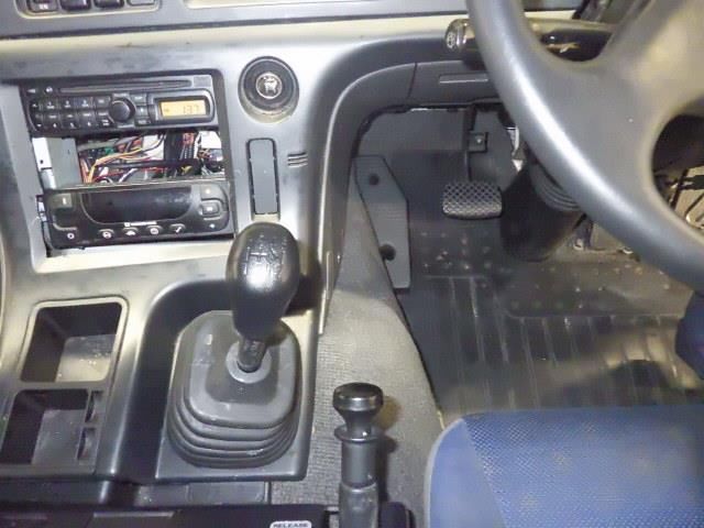 2015 Isuzu Refrigerated and frozen trucks auction photo 8