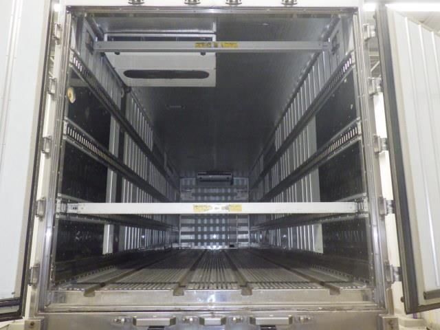 2015 Isuzu Refrigerated and frozen trucks auction photo 4