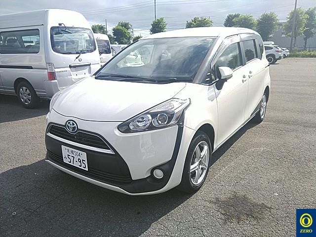 2016 Toyota Sienta 4WD G auction photo 2