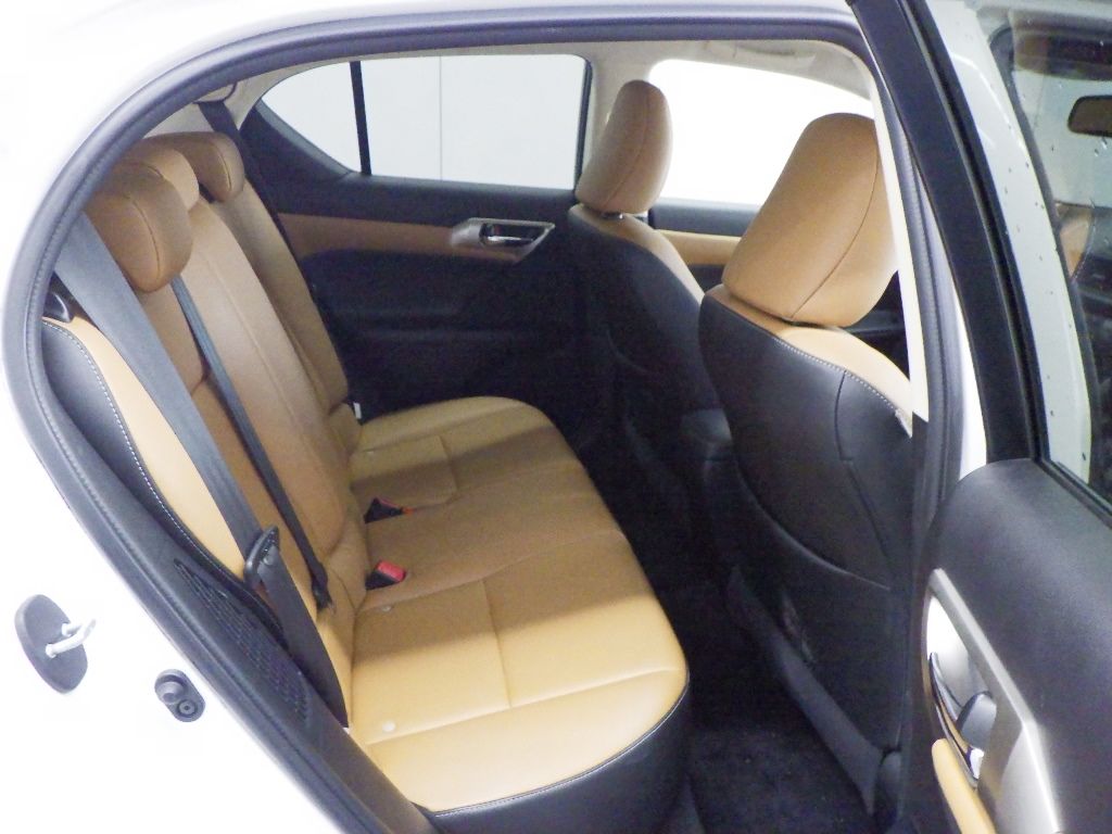 2015 Lexus CT200h Ver. C auction photo 7