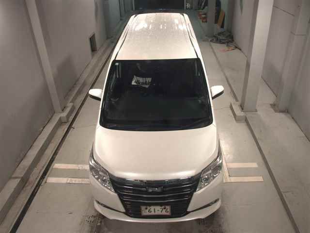 2015 Toyota Noah ハイブリッドG auction photo 6