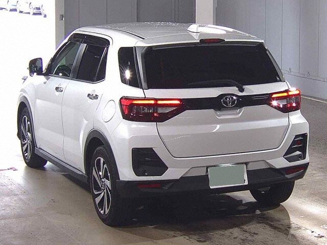 2022 Toyota Raize Z auction photo 2