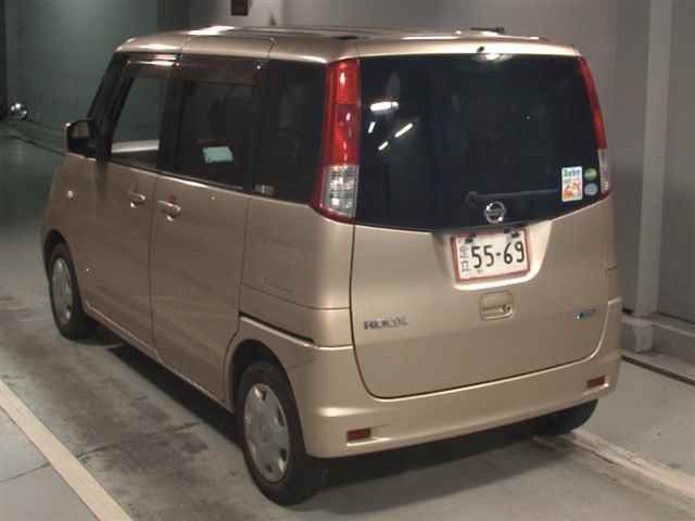 2013 Nissan Roox Xアイドリングストップ auction photo 2