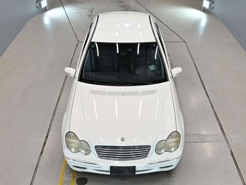 2003 Mercedes-Benz C-Class auction photo 7