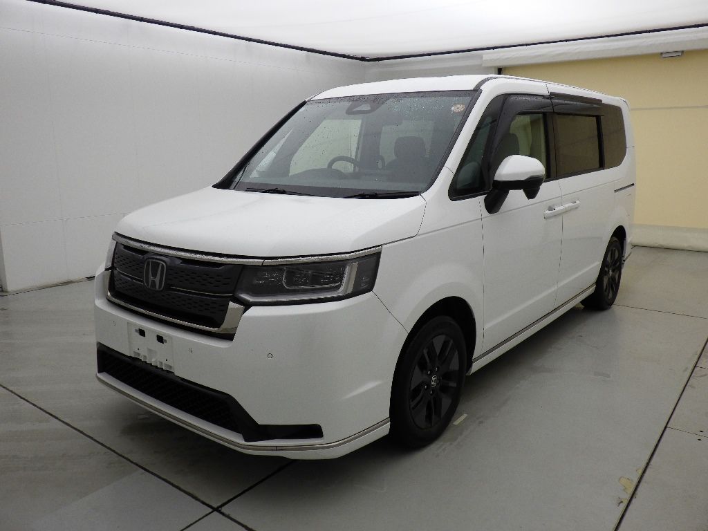 2023 Honda Stepwgn 4WD 8人 auction photo 4