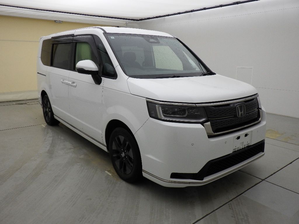 2023 Honda Stepwgn 4WD 8 Japan auction vehicle