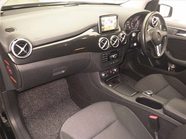 2012 Mercedes-Benz B180 auction photo 4
