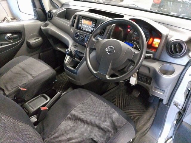 2010 Nissan NV200 Vanette Van GX auction photo 3