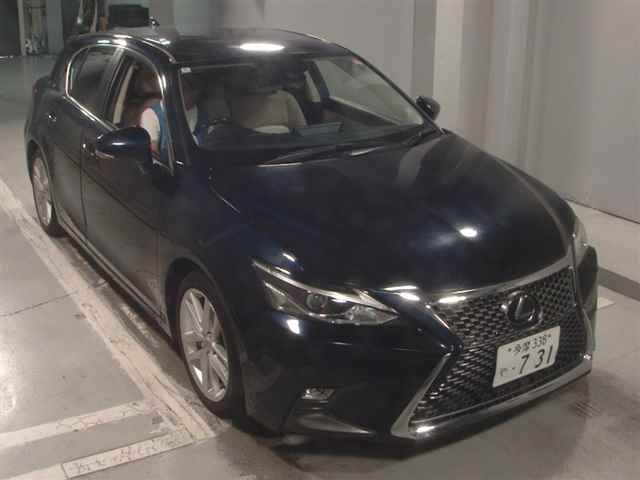 Japan Auction Vehicles 12 2018 Lexus CT200h Ver. C auction photo