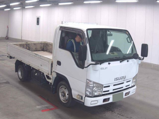 Japan Auction Vehicles 8 2013 Isuzu Elf auction photo