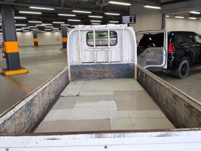 2013 Isuzu Elf auction photo 3