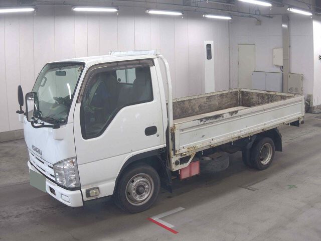 2013 Isuzu Elf auction photo 4