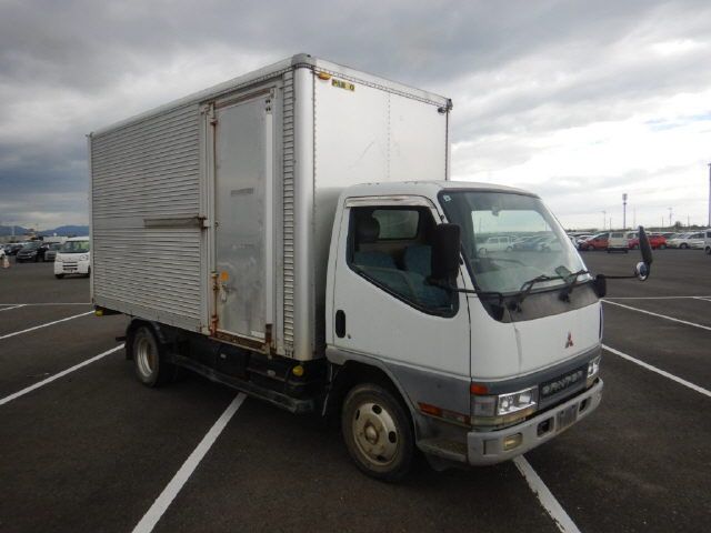 2000 Mitsubishi Fuso Canter 2 tons Japan auction vehicle