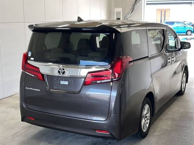 2022 Toyota Alphard X auction photo 3
