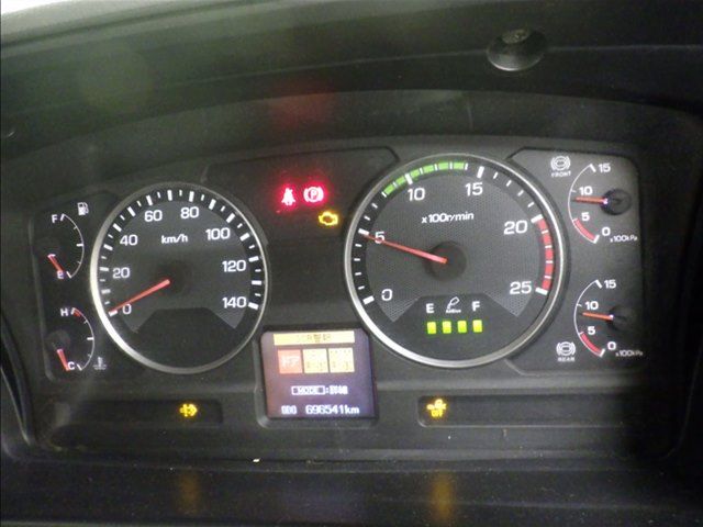 2011 Mitsubishi Fuso 重機運搬車 auction photo 6