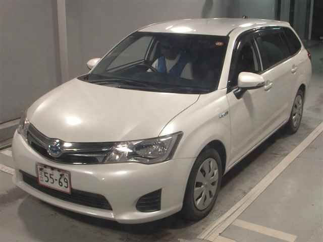 2014 Toyota Corolla Fielder Hybrid G auction photo 4