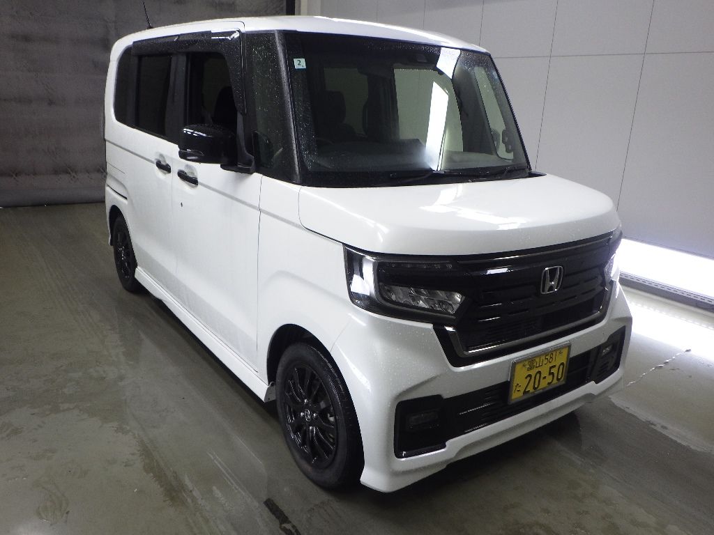 2022 Honda N-BOX Custom L-Style + Black Japan auction vehicle