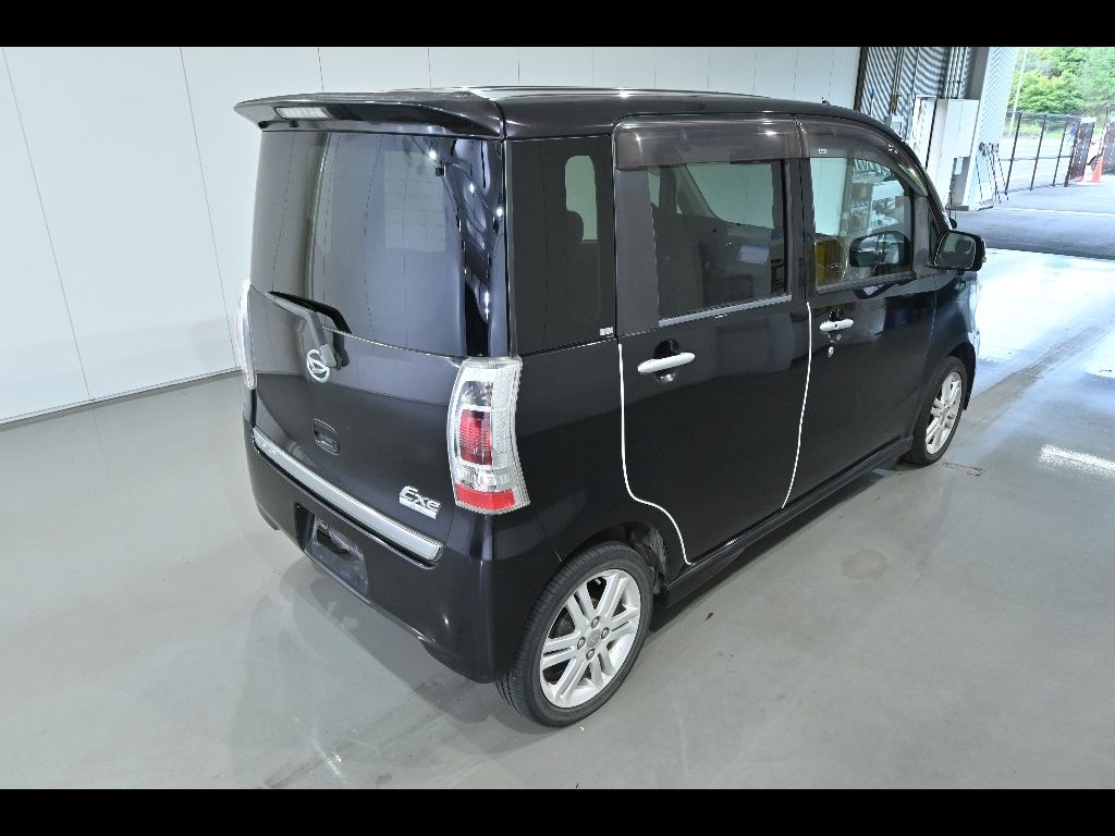 2011 Daihatsu タントエグゼ Custom G auction photo 2