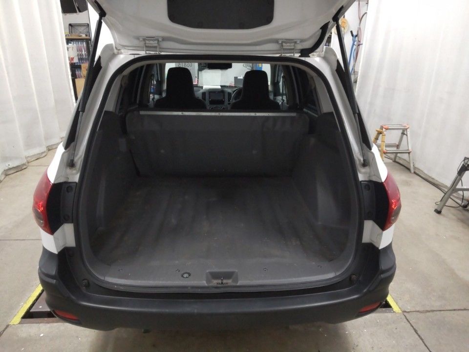 2015 Nissan AD auction photo 8
