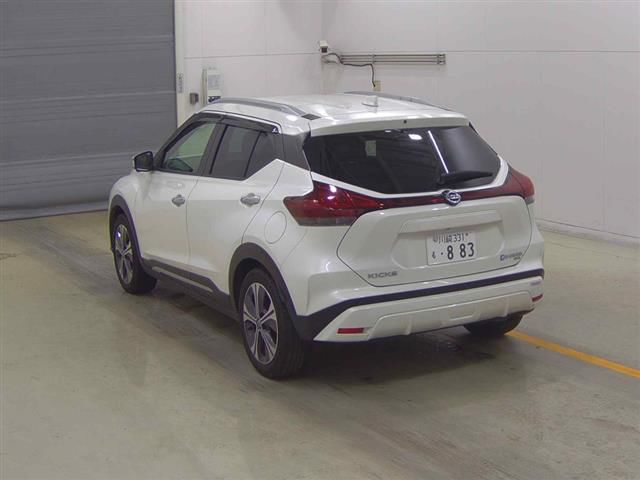 2022 Nissan Kicks X FOUR スタイルエディション auction photo 2