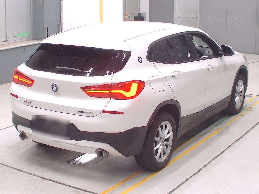 2019 BMW X2 xDrive 20i 4WD auction photo 2