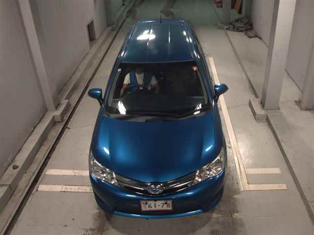 2014 Toyota Corolla Fielder ハイブリッドG auction photo 6
