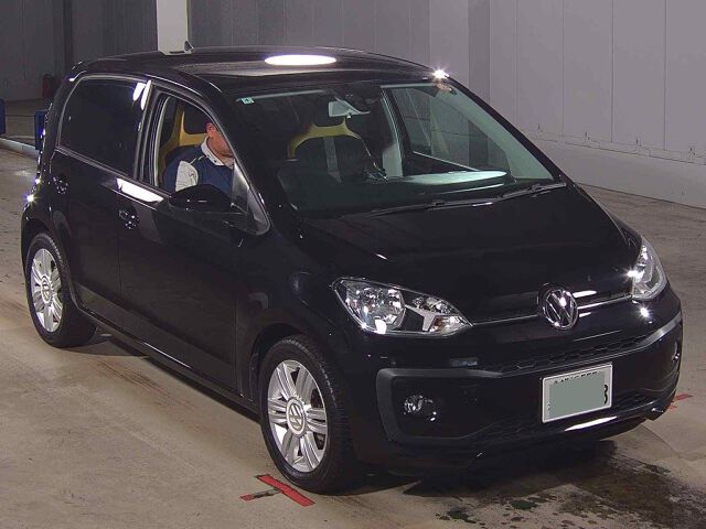 Japan Auction Vehicles 8 2018 Volkswagen アップ! High up! auction photo