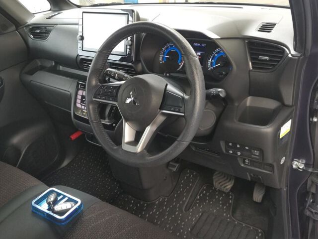 2021 Mitsubishi eKクロススペース G Plus Edition auction photo 3