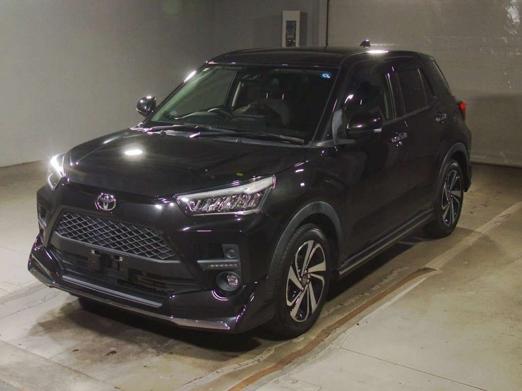 Japan Auction Vehicles 4 2023 Toyota Raize Z 4WD auction photo