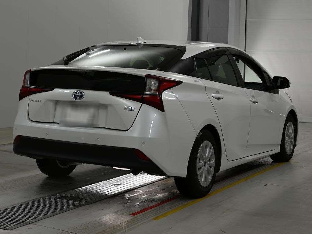 2022 Toyota Prius Sセーフティプラス2 auction photo 2