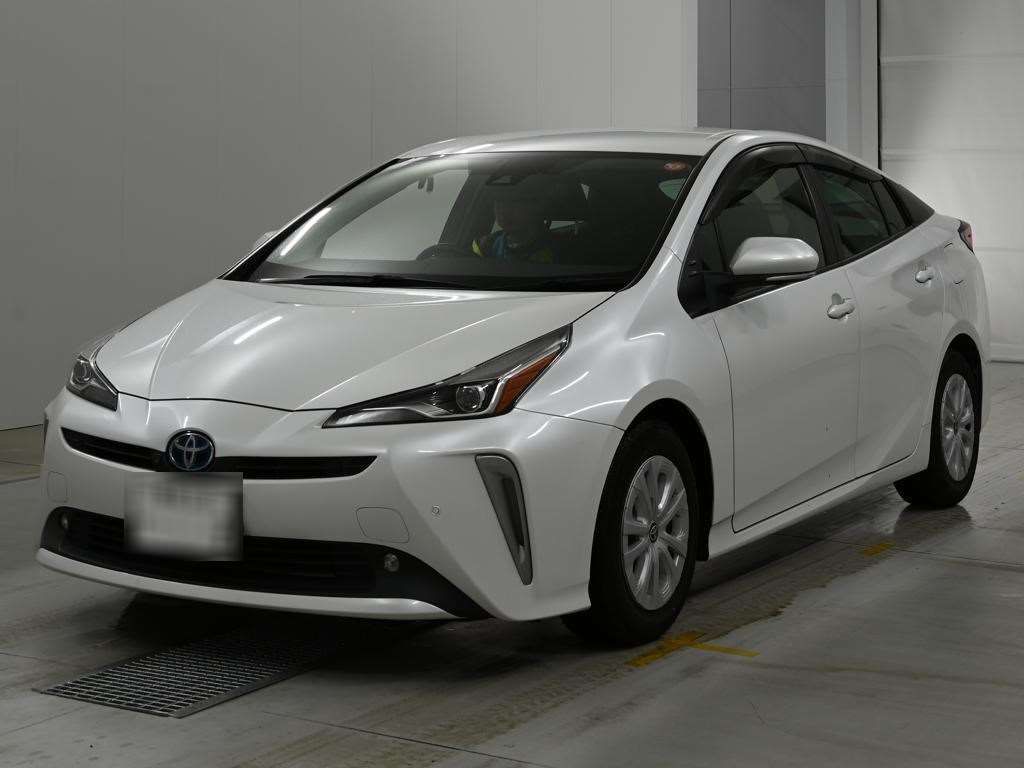 Japan Auction Vehicles 14 2022 Toyota Prius Sセーフティプラス2 auction photo