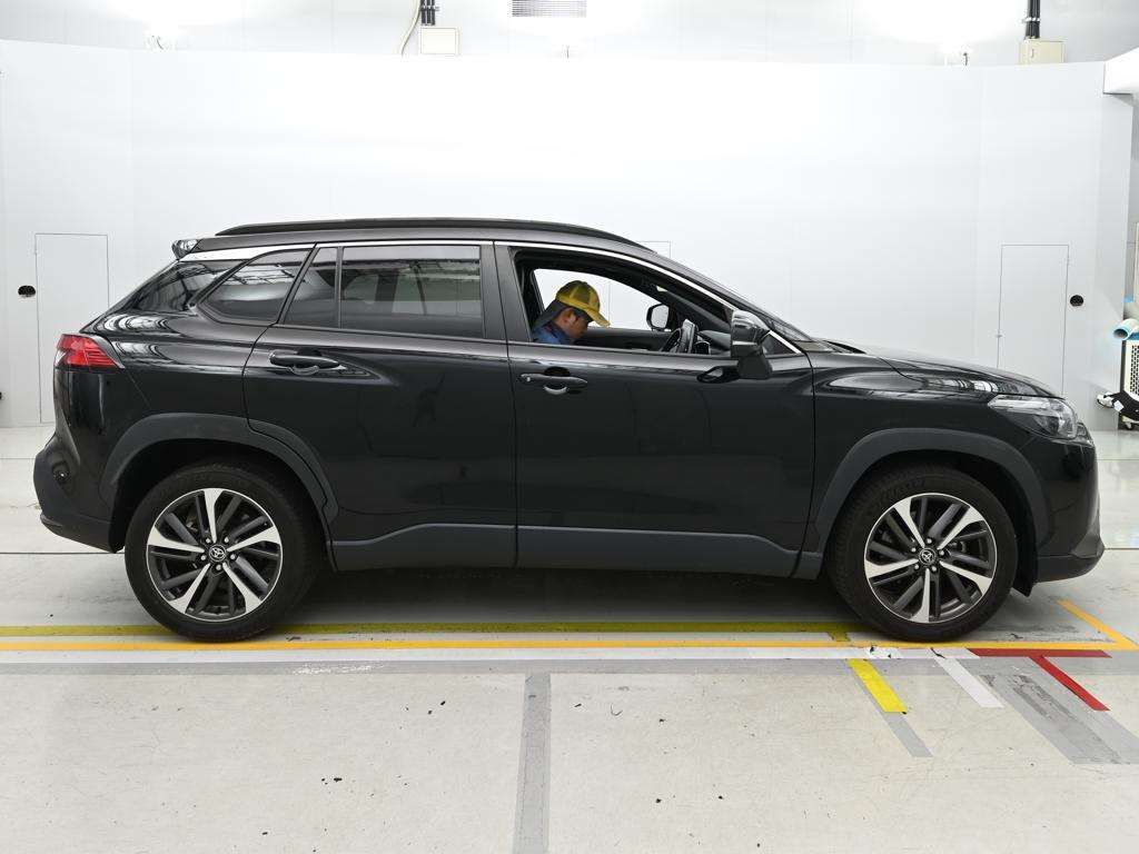 2023 Toyota Corolla Cross Hybrid Z auction photo 3