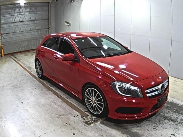Japan Auction Vehicles 5 2015 Mercedes-Benz A-Class A180 スポーツ auction photo